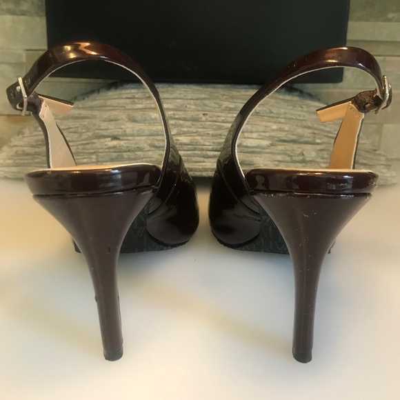 Ann Taylor Slingback Shoes - Picture 3 of 5